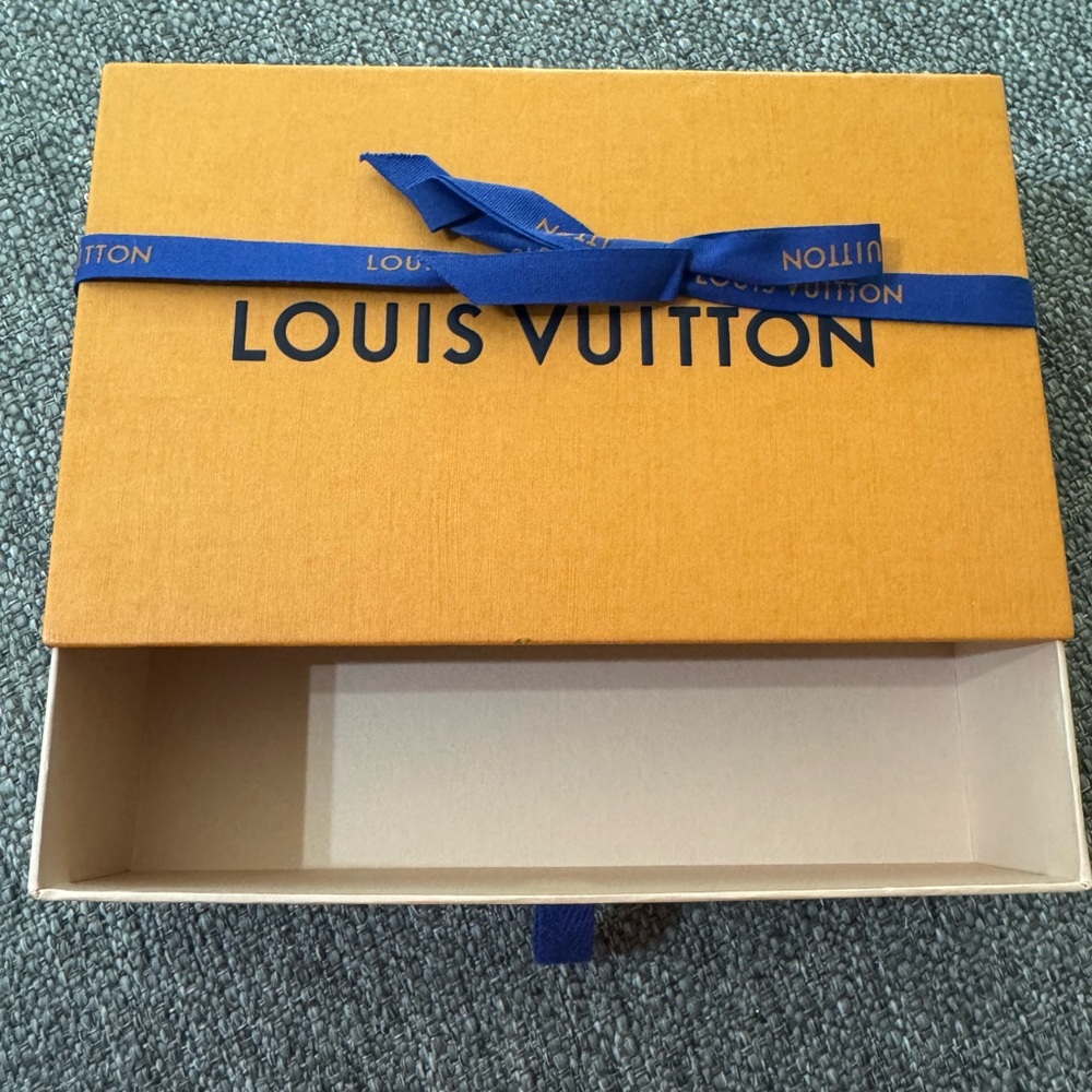 NEW Louis Vuitton Tangerine Box with Navy Ribbon